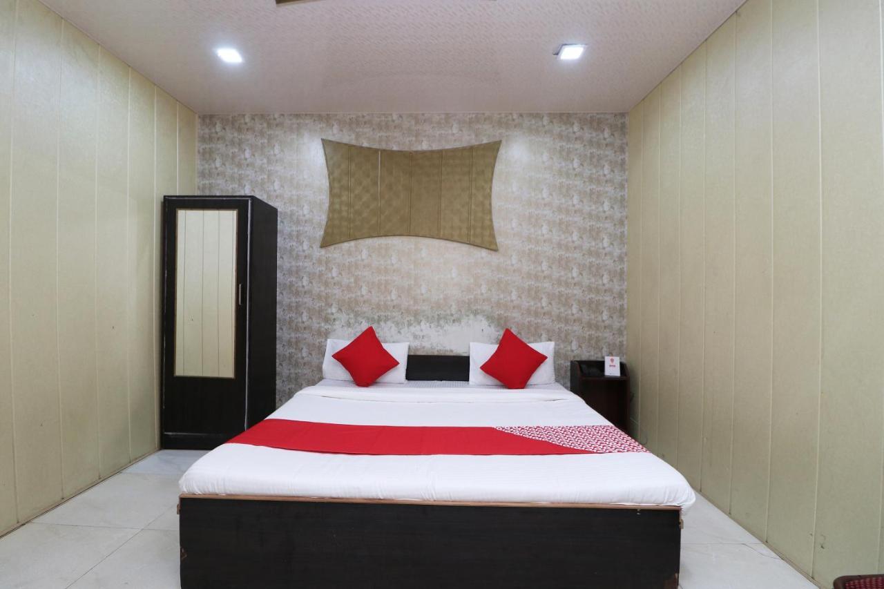Hotel Neelam Raj Найнитал Экстерьер фото