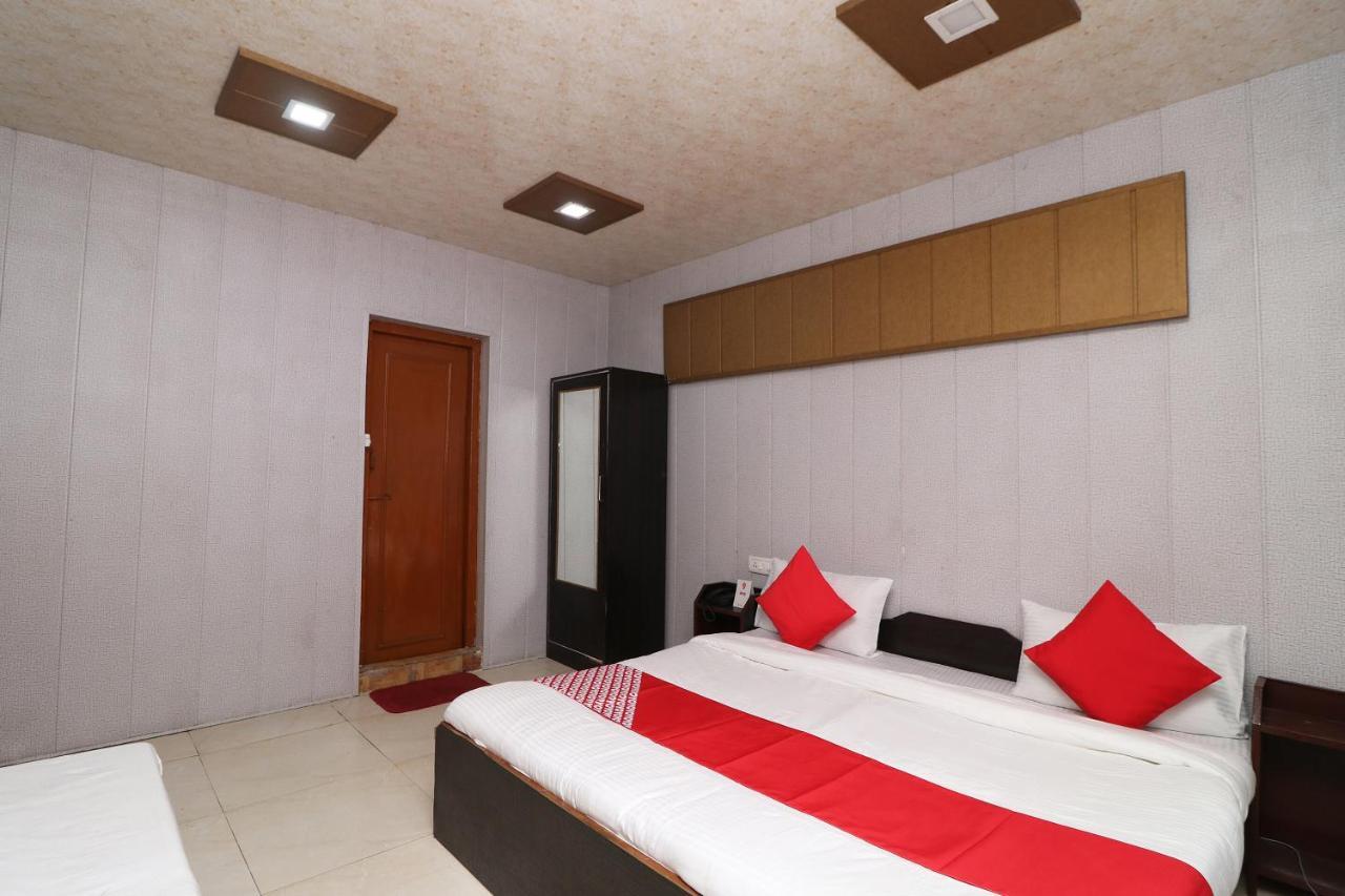 Hotel Neelam Raj Найнитал Экстерьер фото