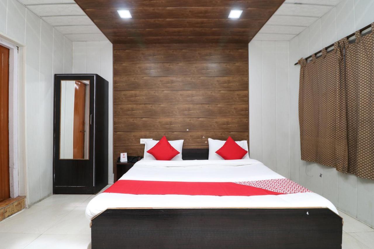 Hotel Neelam Raj Найнитал Экстерьер фото